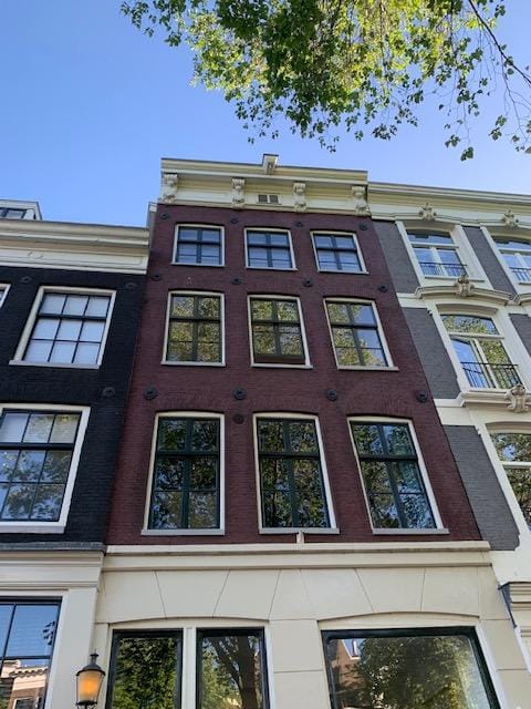 https://verkoopmakelaarbas.nl/wp-content/uploads/2025/03/141700895.jpg