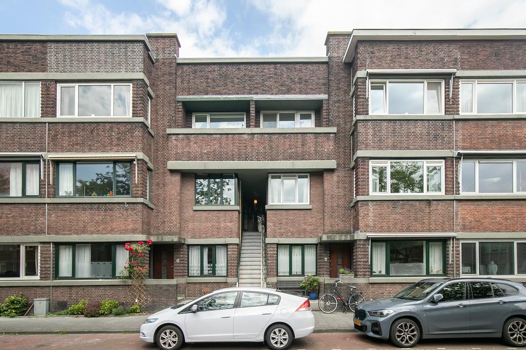 https://verkoopmakelaarbas.nl/wp-content/uploads/2026/07/189064281.jpg